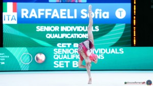 raffaeli sofia ita sfe03574 copia simone ferraro ph